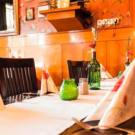 Otel Hotel-restaurant Gasthof Peters Anno 1650