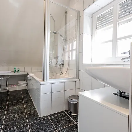 Otel Hotel-restaurant Gasthof Peters Anno 1650 2*