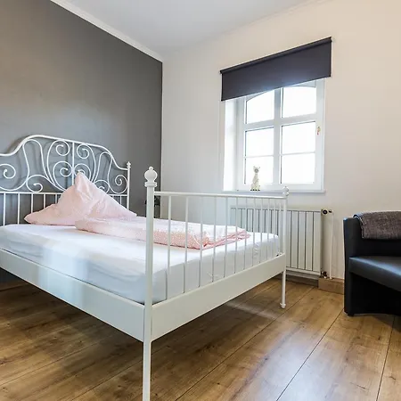 Otel Hotel-restaurant Gasthof Peters Anno 1650 2*